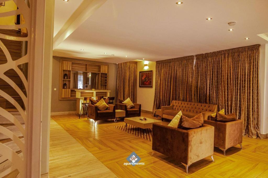 Gk Apartments Asaba Esterno foto